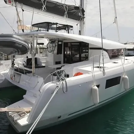 Botel Yacht Club Premier Gdańsk