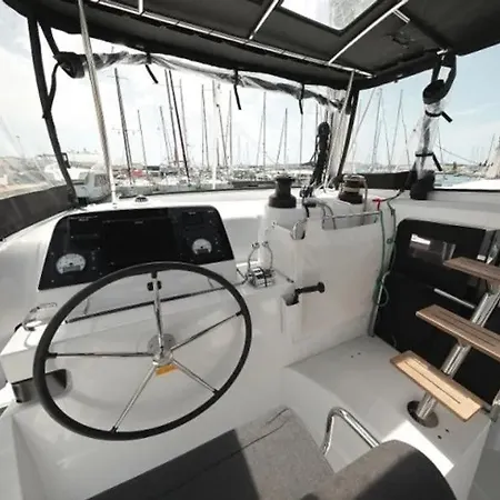 Yacht Club Premier Гданьск